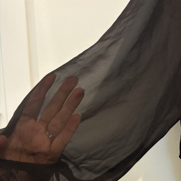 Chico’s Tunic Top Women Large (2) Black Ruffle Tiered Chiffon Elastic Waist - Picture 6 of 13